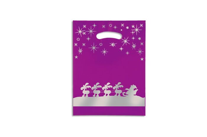 violette Weihnachtstasche aus Folie mit silbernem Motiv aus Sternen, Schlitten, Rentieren und Weihnachtsmann