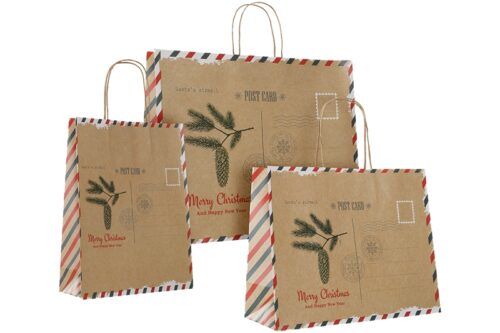 Weihnachtstasche Postcard, braune Papiertaschen mit 3-farbigem Aufdruck in grün, weiß und rot wie eine übergroße Postkarte mit Tannenzweigen in grün und Merry Christmas, Adressfeld im Shop von tausendtypentragetaschen