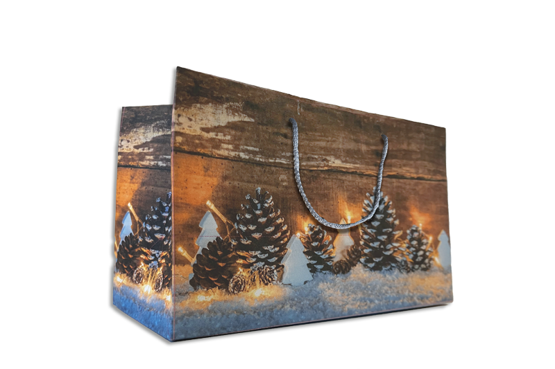 Weihnachtstasche Zapfenzauber, exklusive Eigenmarke mit Zapfen- und Lichtermotiv, breiter Boden für liegenden Stollen